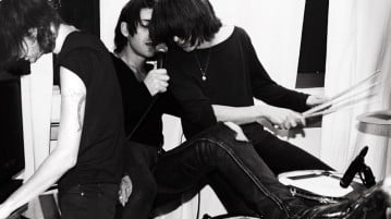 Songs To Learn And Sing/Friday Freebie – Tiger Love, Dass Unser, Broken Men,2:54, Stealing Sheep, The Bordellos, Goodbye Labrador.