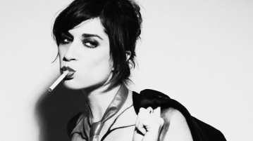 Track Of The Day – Nicole Atkins – ‘Red Ropes’ – Exclusive. Nicole Atkins Premiere Red Rope THE VPME.COM