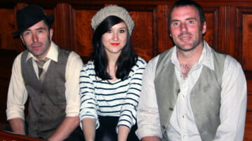 Sarabeth Tucek And Bird – Live St Brides Church Liverpool.