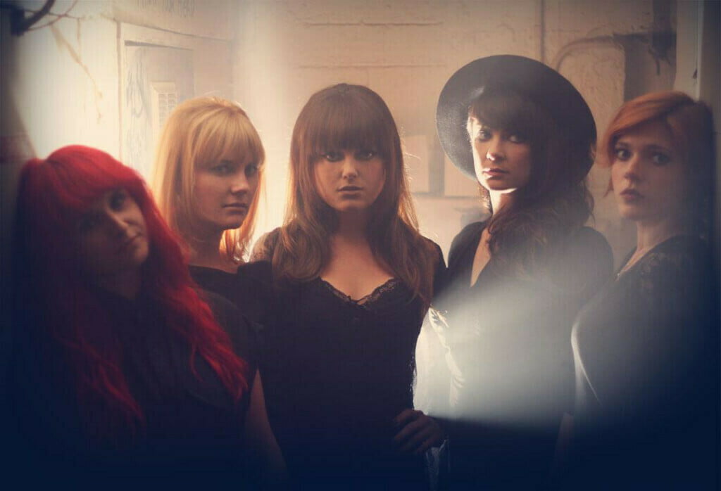 Track Of The Day - Video Première - September Girls - 'Talking.' 12 The VPME | "Legends Of The Fall" - September Girls Interview.