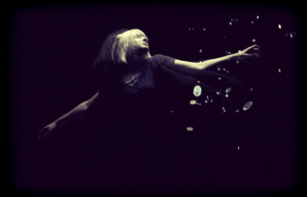 Track Of The Day - Avec Sans - 'Hold On' 9 The VPME | Track Of The Day - Avec Sans - 'Hold On'