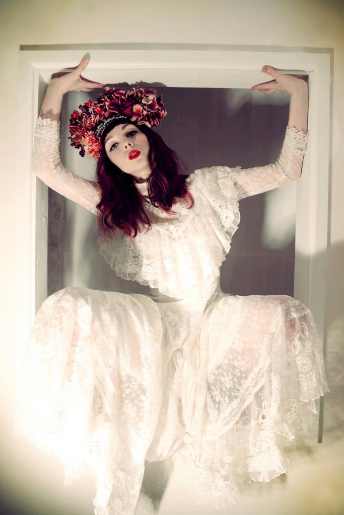 Track Of The Day - The Anchoress - 'What Goes Around' 7 The VPME | Track Of The Day - The Anchoress - 'What Goes Around' 2