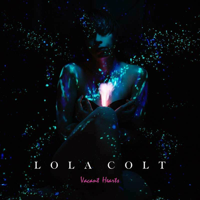 lola-vacant-hearts-800