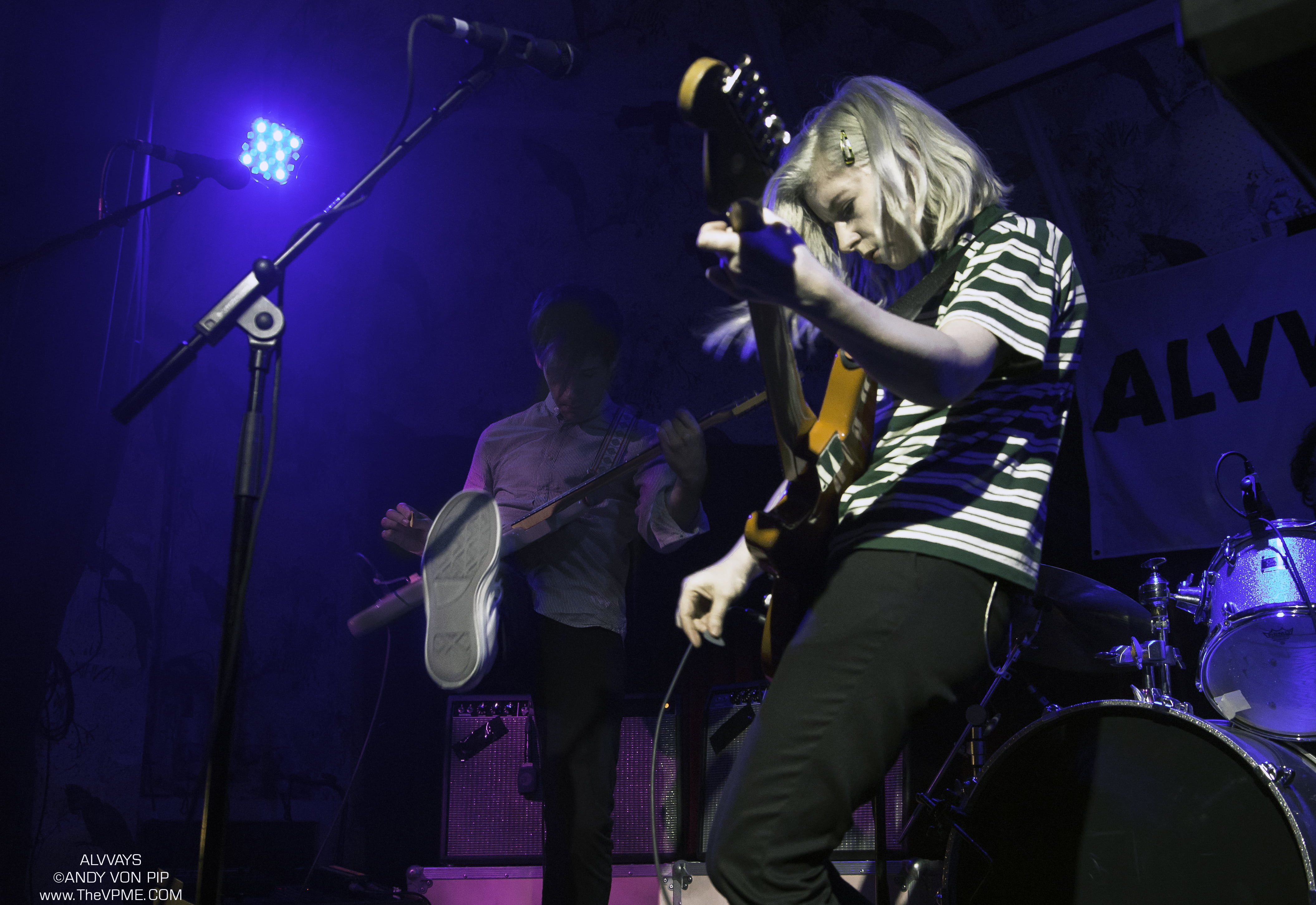 ALVVAYS Live - Deaf Institute Manchester 20 Jan 2014