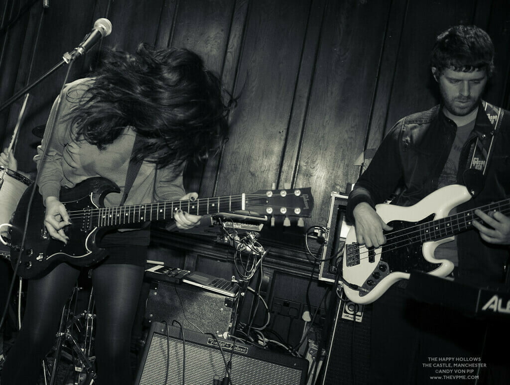 The Happy Hollows - Live - The Castle Manchester - Photos 7 The HAPPY HOLLOWS - Live The Castle Manchester