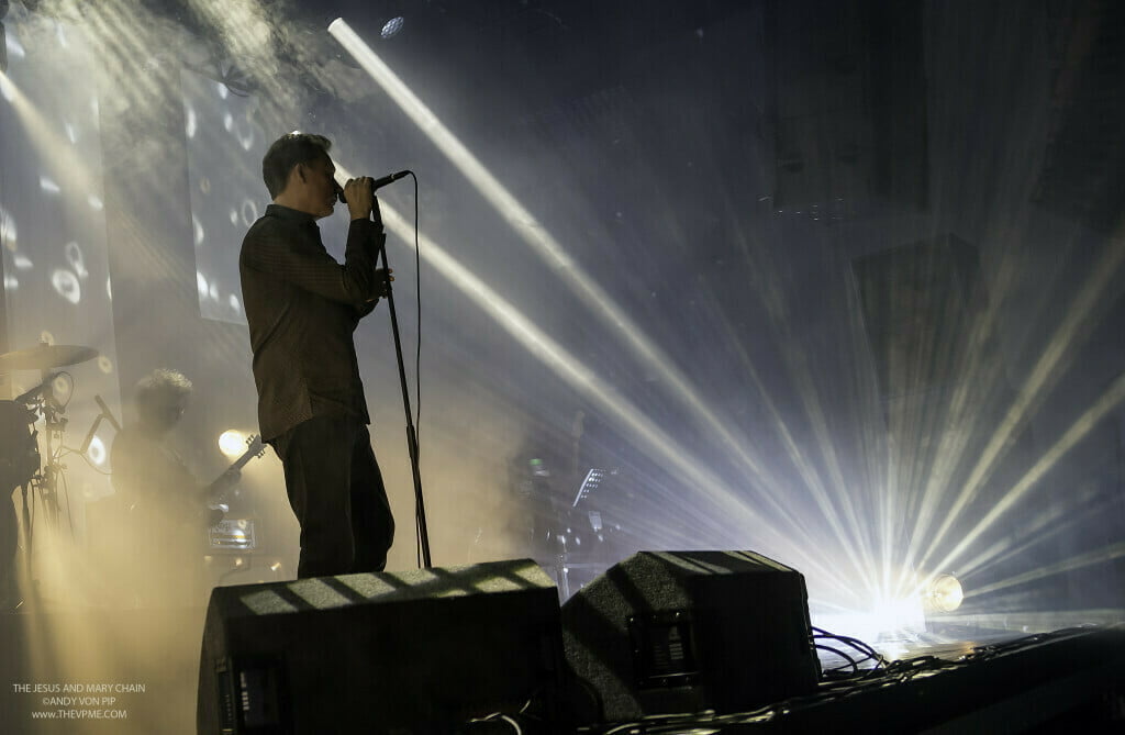 The VPME | TRACK OF THE DAY - THE JESUS AND MARY CHAIN - 'Reverence' - Live Barrowlands 2