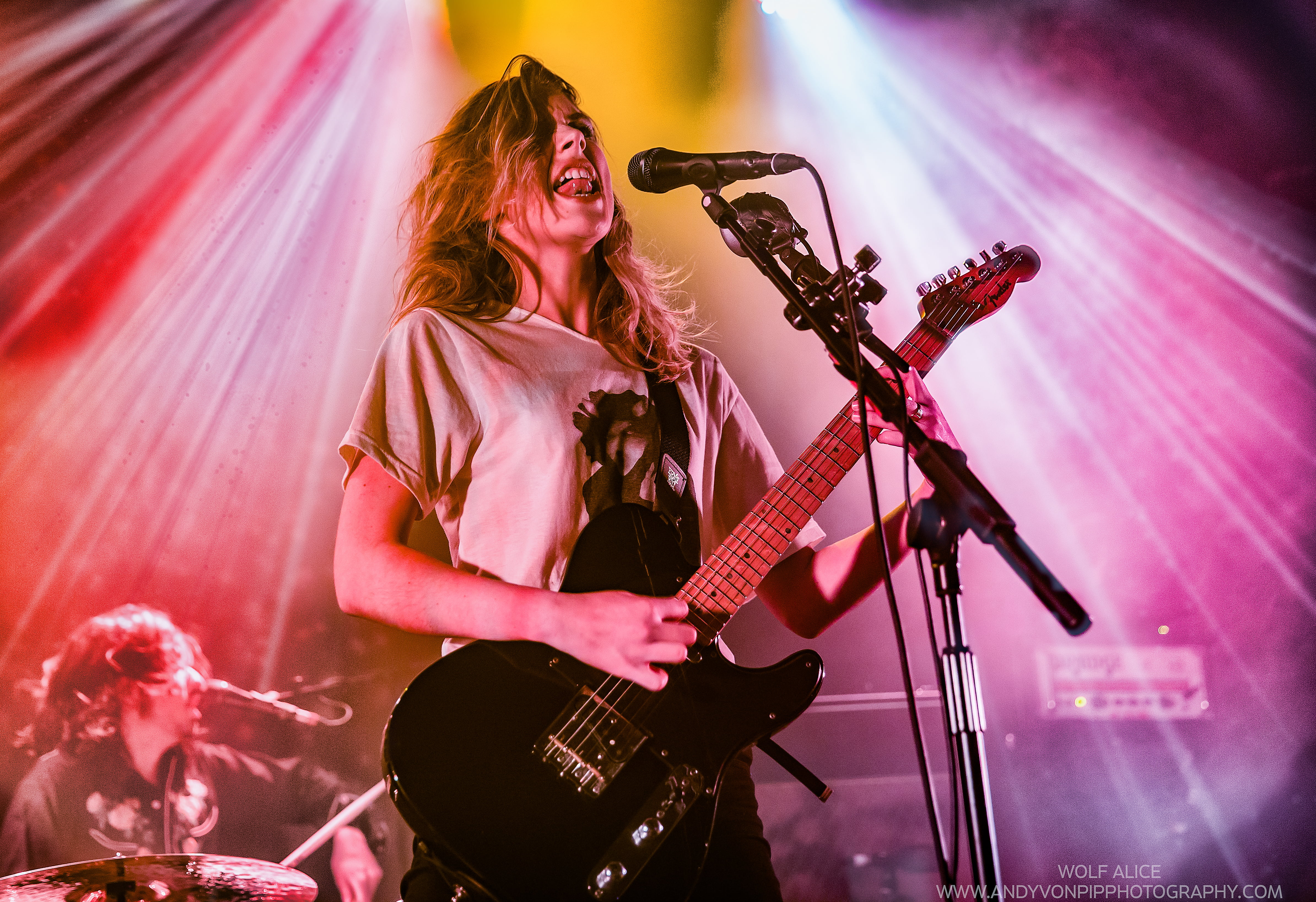The VPME | IN PICTURES : WOLF ALICE LIVE @ EAST VILLAGE ARTS CLUB, LIVERPOOL 1
