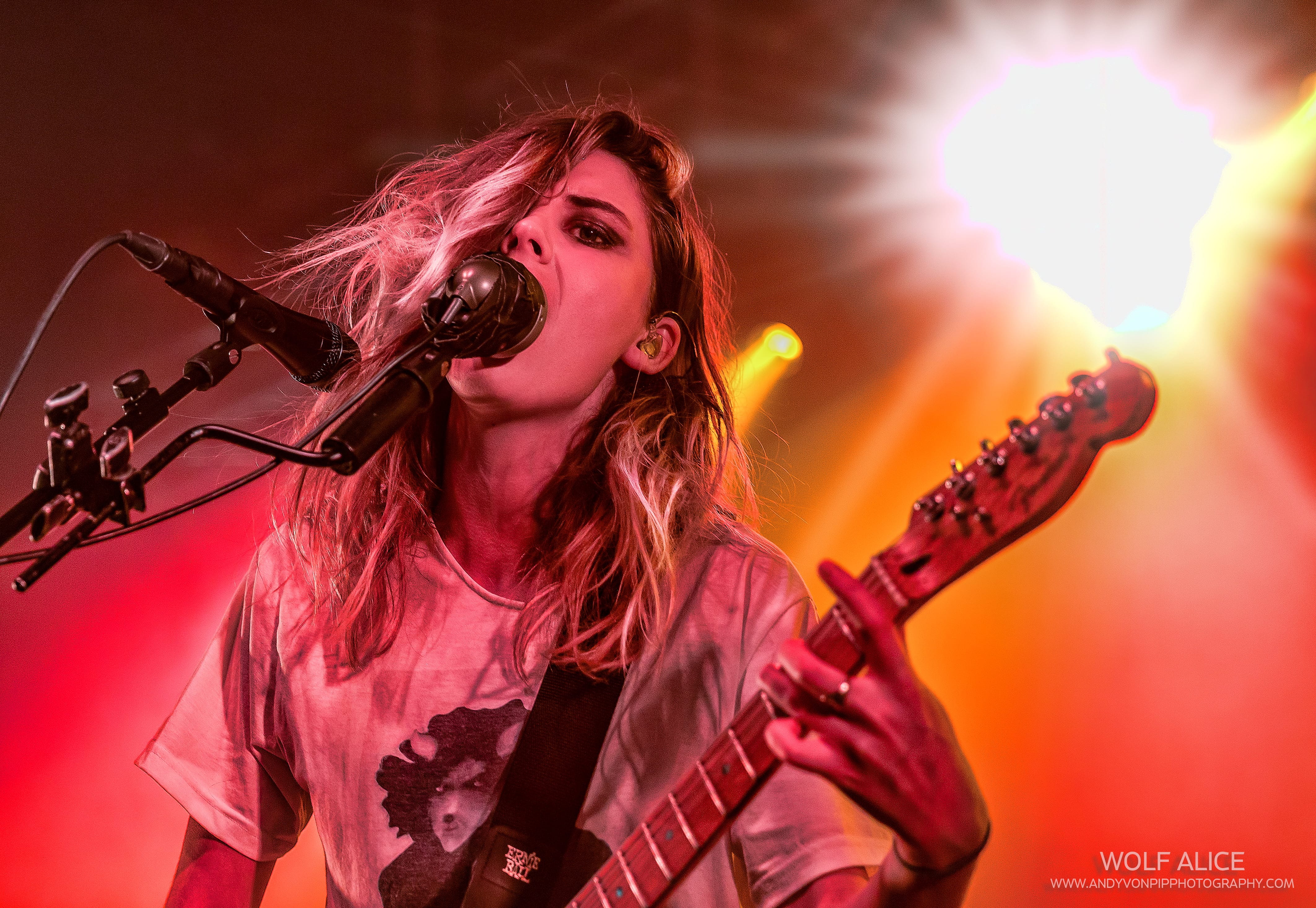 The VPME | IN PICTURES : WOLF ALICE LIVE @ EAST VILLAGE ARTS CLUB, LIVERPOOL 2