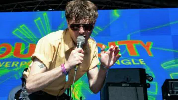 Track Of The Day – LIFE – Hollow Thing LIFE Hollow Thing