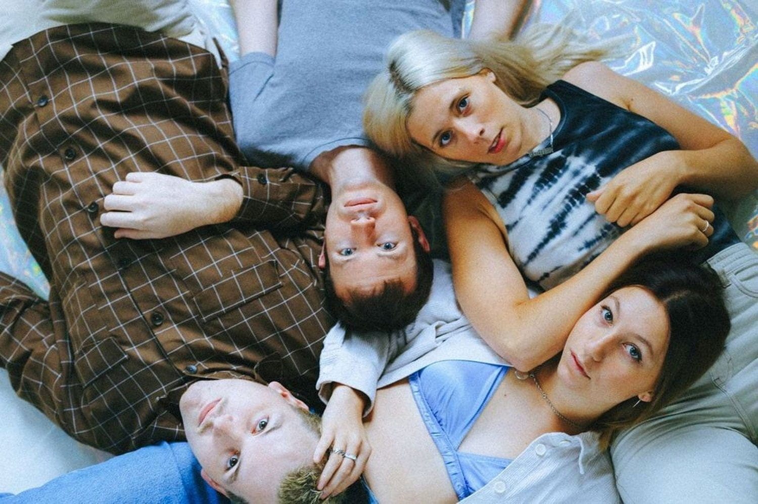 The VPME | Track Of the Day - Coach Party - "FLAG (Feel Like A Girl" )