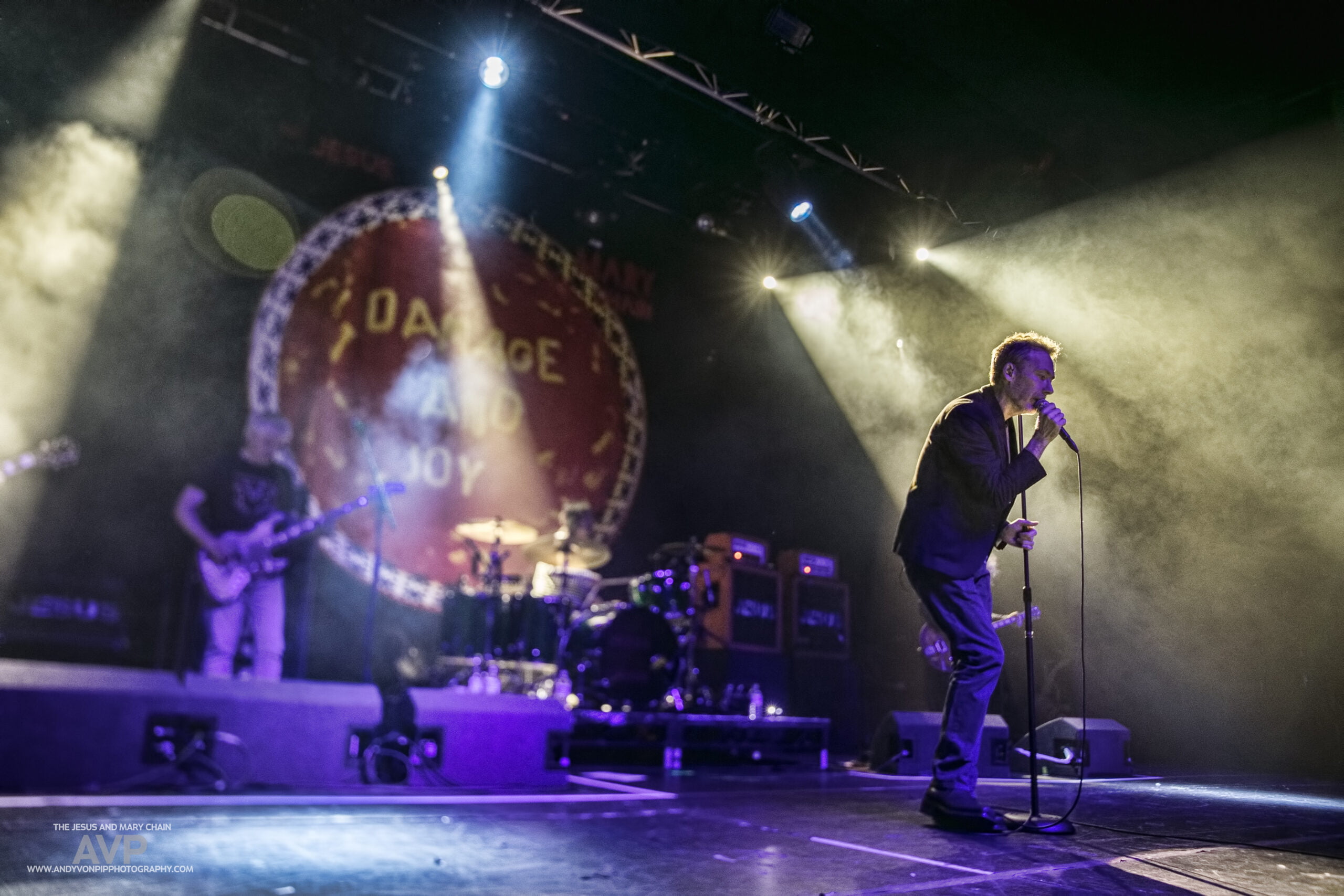 The VPME | Watch The Jesus And Mary Chain Live at Ground Control
