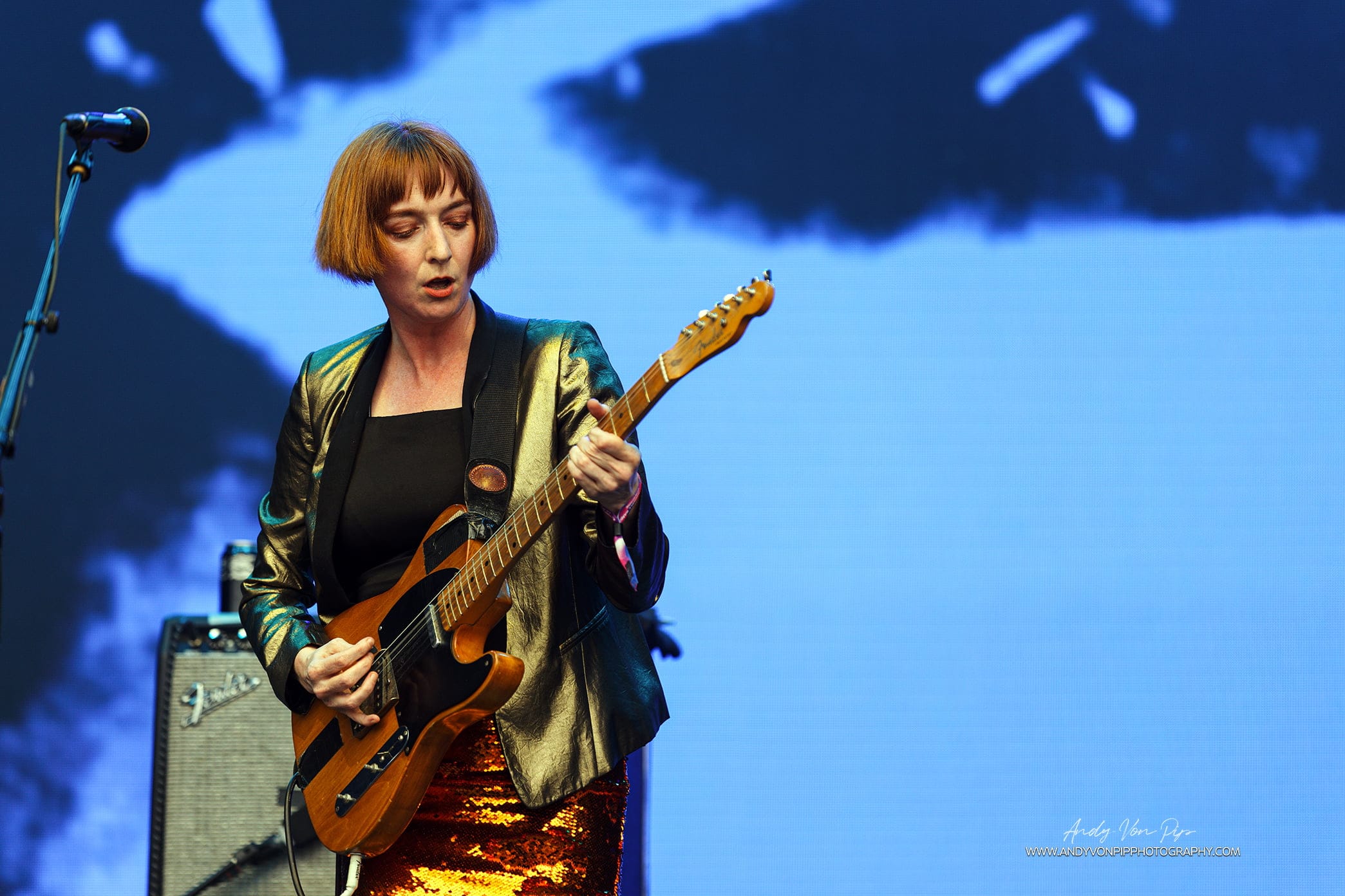 WMLONELADY03 AVP